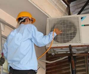 Tại sao nên lắp quạt hút gió cho phòng điều hòa
