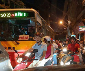 Giao thông Hà Nội - Muốn nhanh phải từ từ