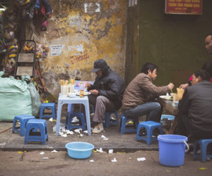 Hà Nội giản dị bình yên qua ống kính du khách nước ngoài