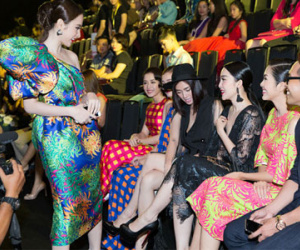 Angela Phương Trinh vui vẻ chào Ngô Thanh Vân tại sự kiện