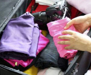 Cách xếp đồ gọn nhẹ như tiếp viên hàng không