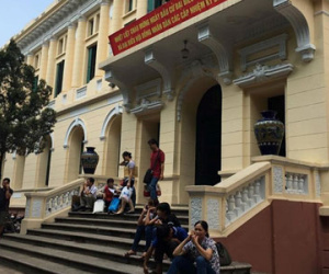 Công an vào cuộc vụ nhân viên y tế nhận phong bì