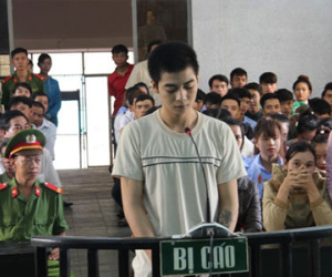 Giành bạn gái trong quán nhậu, thanh niên bị đâm chết