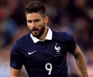 Giroud đem râu ra đặt cược cho chức vô địch Euro