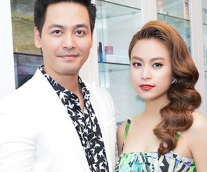 Hoàng Thùy Linh khoe dáng bên MC Phan Anh