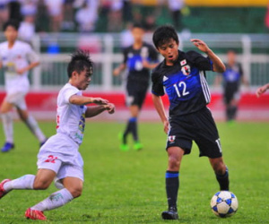 "Tiểu Messi" Nhật chinh phục khán giả sân Thống Nhất
