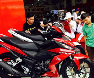 Honda Winner 150 đội giá gần 10 triệu trong ngày đầu bán ra