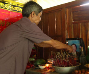 Đám tang không thi thể của phu vàng vắn số