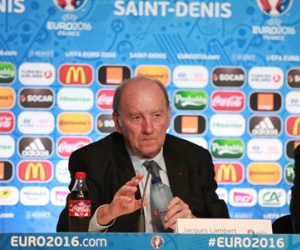 Euro 2016, không loại trừ tổ chức trận đấu không khán giả