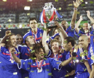 Les Bleus chờ quy luật 16 năm tại EURO