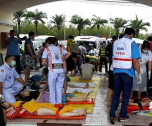 Tàu cao tốc đâm nhau, hàng chục du khách thương vong