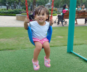 Tìm được bé gái 3 tuổi nghi bị cha ngoại quốc bắt cóc