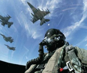 F-16 thêm vũ khí thông minh vẫn khó vào Việt Nam