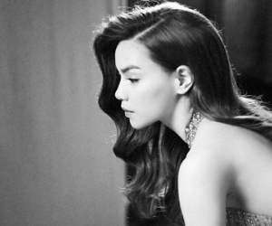 Hà Hồ: "Tôi điên cả trong âm nhạc lẫn kinh doanh"
