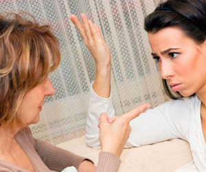 Tôi đã dùng chổi đánh đuổi con dâu ra khỏi nhà