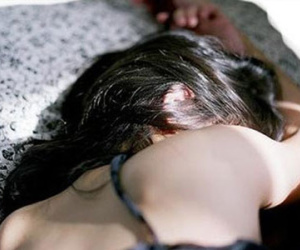 Xem “phim đen”, nữ sinh lớp 8 trao thân cho người đàn ông đã có vợ