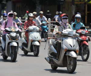 Bắc Bộ mưa dông, Trung Bộ nắng nóng có nơi trên 39 độ C