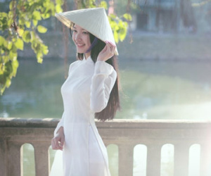 Gặp lại nữ sinh áo dài nổi tiếng nhất xứ Huế tại Hoa hậu Việt Nam 2016