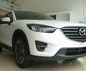Mazda CX-5 bán chạy gấp đôi Honda CR-V