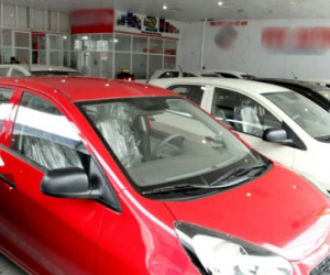 Ôtô ngoại giá rẻ đổ bộ vào Việt Nam