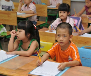 Không cho con đi học thêm hè, có sợ quên kiến thức và cô không vui?