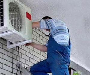 Kiếm tiền không kịp thở, thợ điều hòa chỉ sợ chết