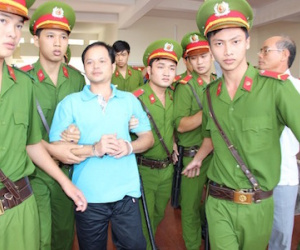 Ngày 30/6 xét xử vụ án con ruồi trong chai Number 1