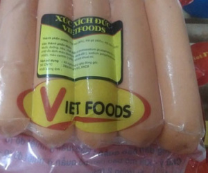 Bí thư Hà Nội yêu cầu xử lý vụ thu giữ 2,2 tấn xúc xích