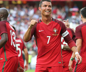 Bồ Đào Nha vs Iceland: Chờ Ronaldo tỏa sáng