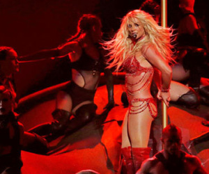 Britney Spears - Bà mẹ hai con và "vũ khí sexy" không giới hạn