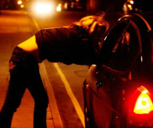 Đêm kinh hoàng của cô gái bán hoa và 4 kẻ bạo dâm