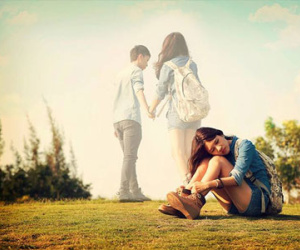 "Triết lý giảm đau" cho các cô nàng nặng lòng với người cũ