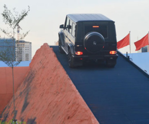 Xem dàn xe địa hình "bày trận" trước Mercedes-Benz SUVenture