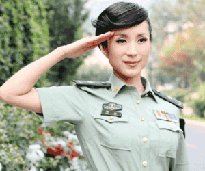 Bồ chung của Chu Vĩnh Khang, Bạc Hy Lai tái xuất sau 5 năm “mất tích“