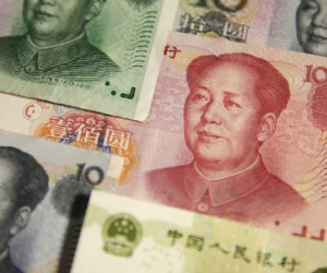 Chủ nợ Trung Quốc đòi nữ sinh thế chấp bằng ảnh khỏa thân