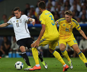 Ukraina vs Bắc Ailen: Trận đánh quyết định