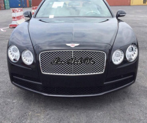 Thêm một chiếc Bentley Flying Spur V8 đặt chân đến Việt Nam