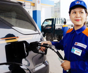 Giá xăng ngày mai sẽ giảm bao nhiêu?