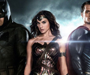 Bản phim hơn 3 tiếng của "Batman v Superman" có gì thú vị?