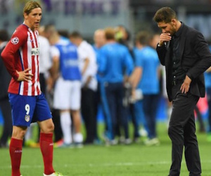 Sốc: Simeone đã "cắt" bớt hợp đồng mới của Torres