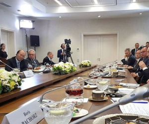 EU trừng phạt Nga thêm 6 tháng