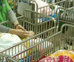 Thanh Hoá: Phát hiện nhầm con sau 4 năm vì cha mẹ trắng trẻo, con ngăm đen