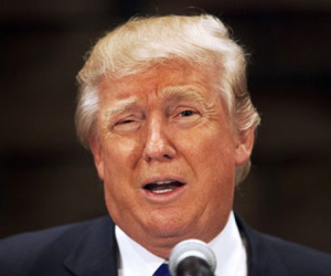 "Mánh" kiếm tiền cực sốc của Donald Trump
