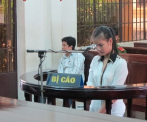 Nhậu say, "nữ quái" vác dao chém chết chồng hờ