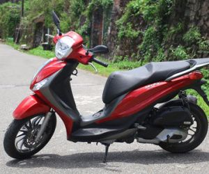 Piaggio Medley S 150 giá 86 triệu - Đe dọa SH Việt