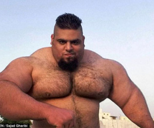 "Người khổng lồ Hulk" phiên bản đời thực
