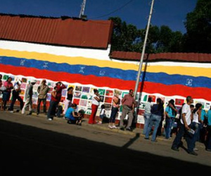 Venezuela: Khan hiếm thực phẩm, trường học cũng bị trộm