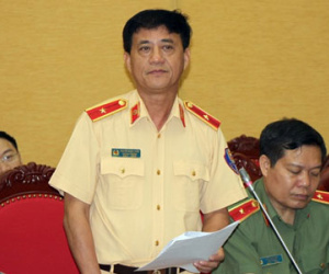 "CSGT phạt lỗi lốp mòn bằng mắt thường là sai quy định"
