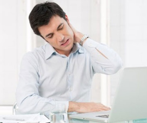 Đau gáy sau khi ngủ dậy là bệnh gì