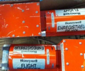 Hộp đen máy bay quan trọng thế nào trong việc "giải phẫu" tai nạn?